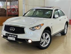 Infiniti QX70